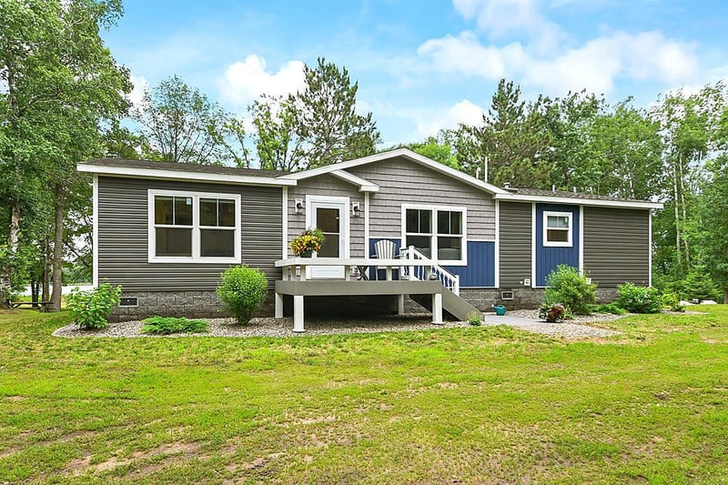 22673 106th St, Menahga, MN 56464