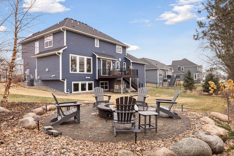 7500 Walnut Grove Ln N, Maple Grove, MN 55311