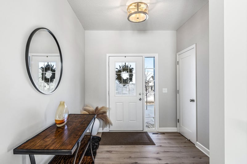 2087 Brookview St, Shakopee, MN 55379