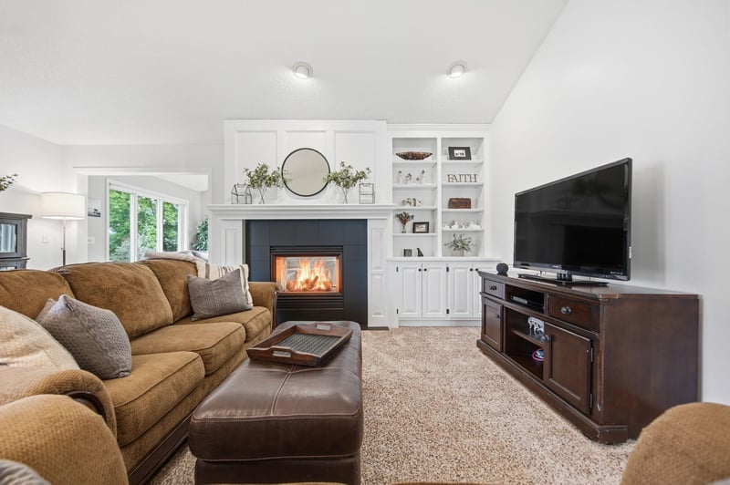 2579 Parkview Ct, White Bear Lake, MN 55110