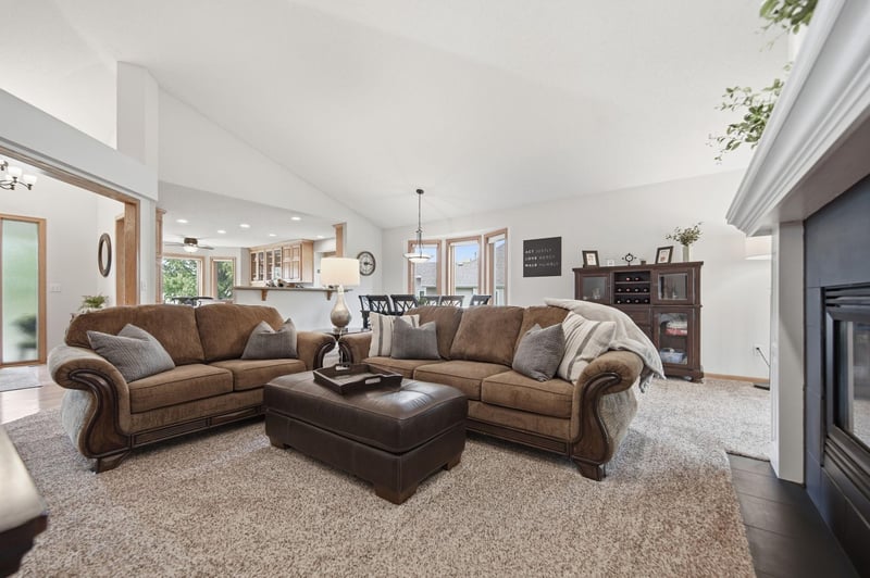 2579 Parkview Ct, White Bear Lake, MN 55110