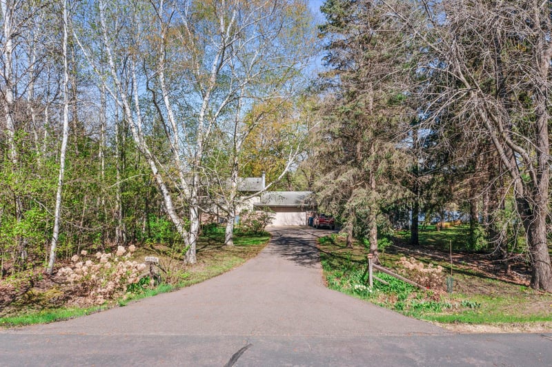 28508 Jocelyn Ave, Chisago City, MN 55013