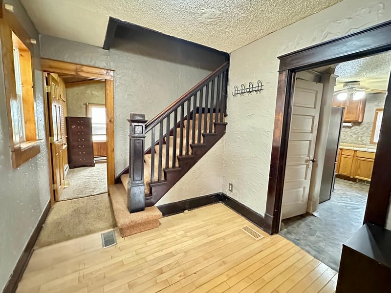 26413 Finley Ave, Wyoming, MN 55092