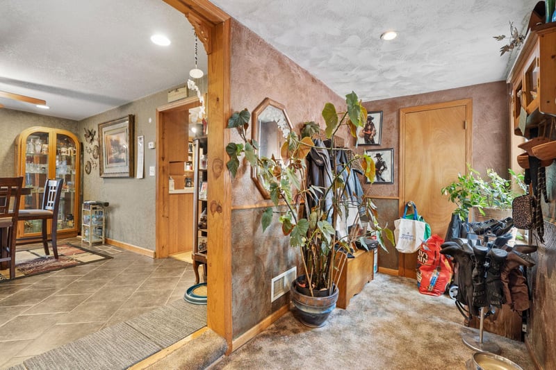 815 333rd Ave NE, Cambridge, MN 55008