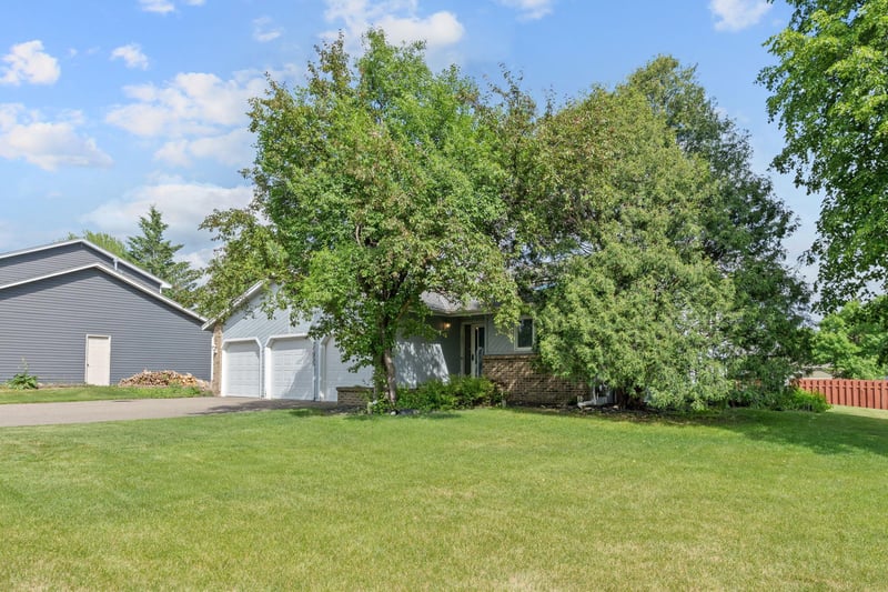 14655 Greenridge Ln, Burnsville, MN 55306