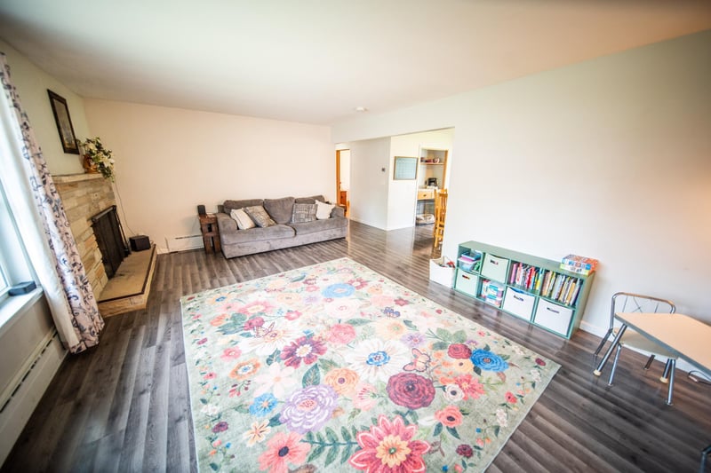 301 5th Ave Nw, Dodge Center, MN 55927