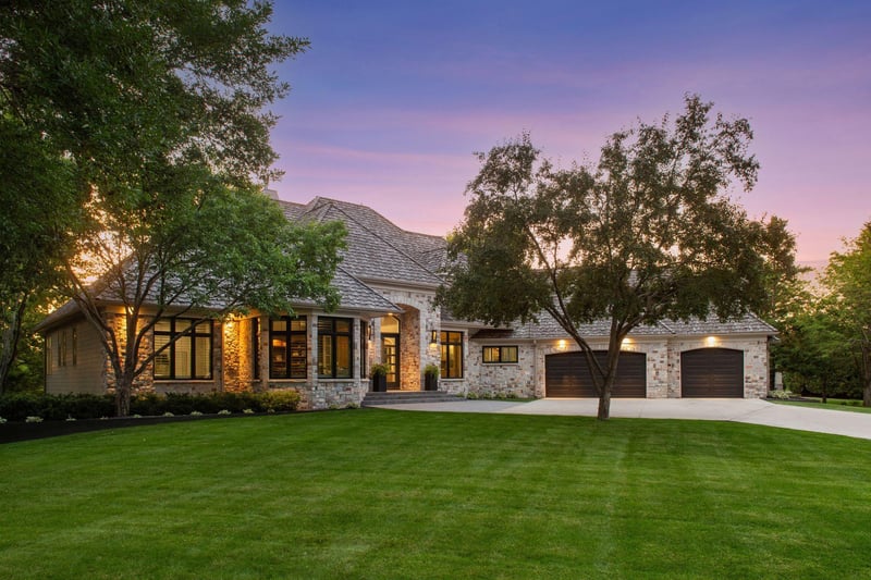 18394 Nicklaus Way, Eden Prairie, MN 55347