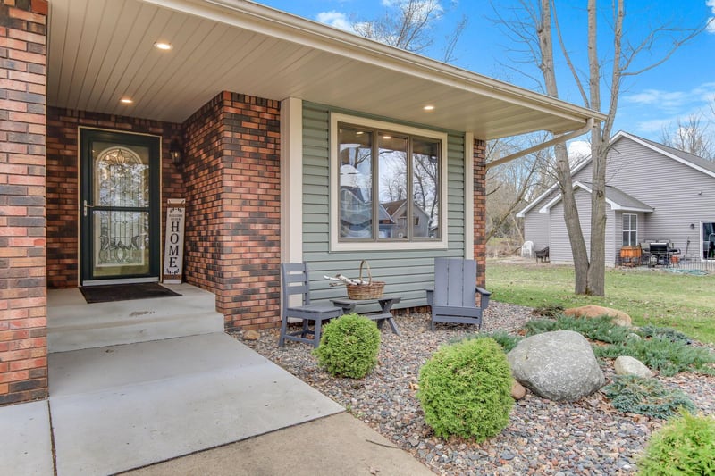 22145 Jason Ave N, Forest Lake, MN 55025