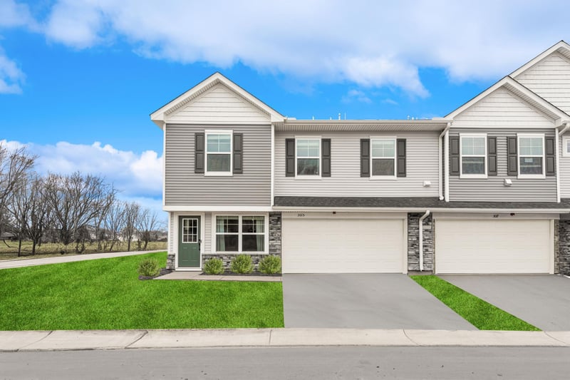 3015 Basswood St, Little Canada, MN 55117