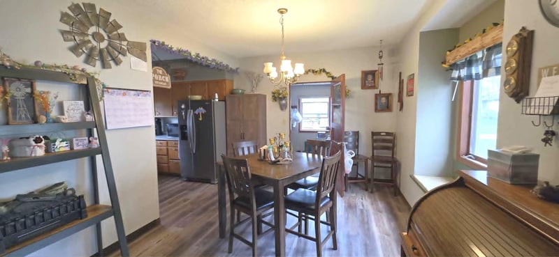 221 W Flynn St, Redwood Falls, MN 56283