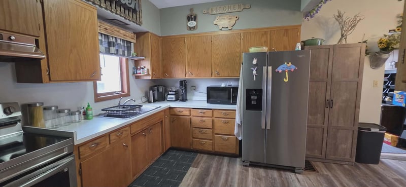 221 W Flynn St, Redwood Falls, MN 56283