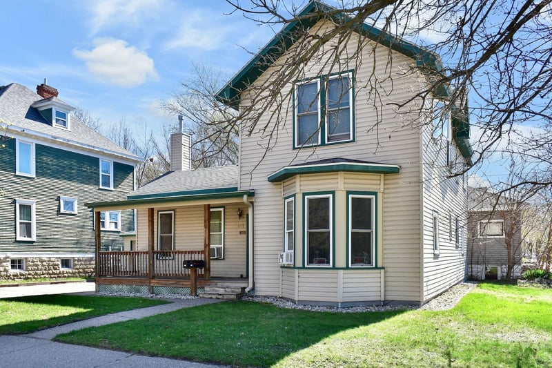 476 Main St, Winona, MN 55987