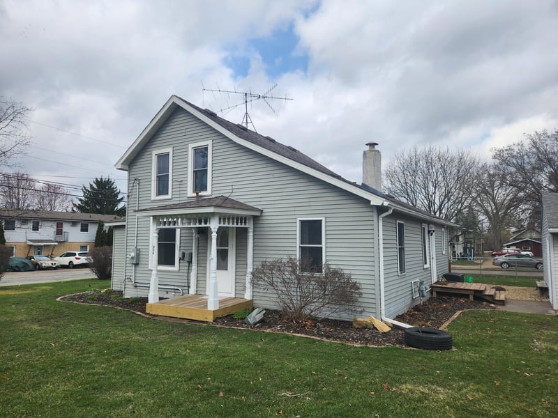 904 Pearl St, Prescott, WI 54021