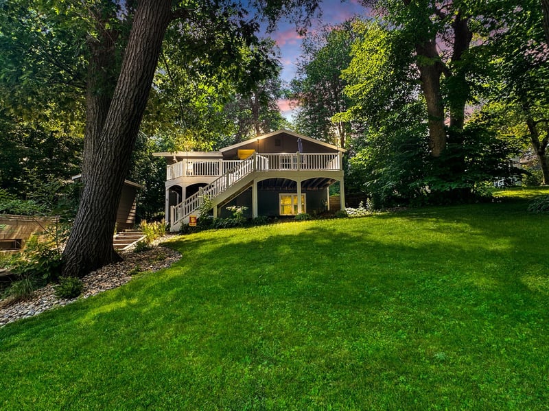 6710 Hopi Rd, Chanhassen, MN 55317