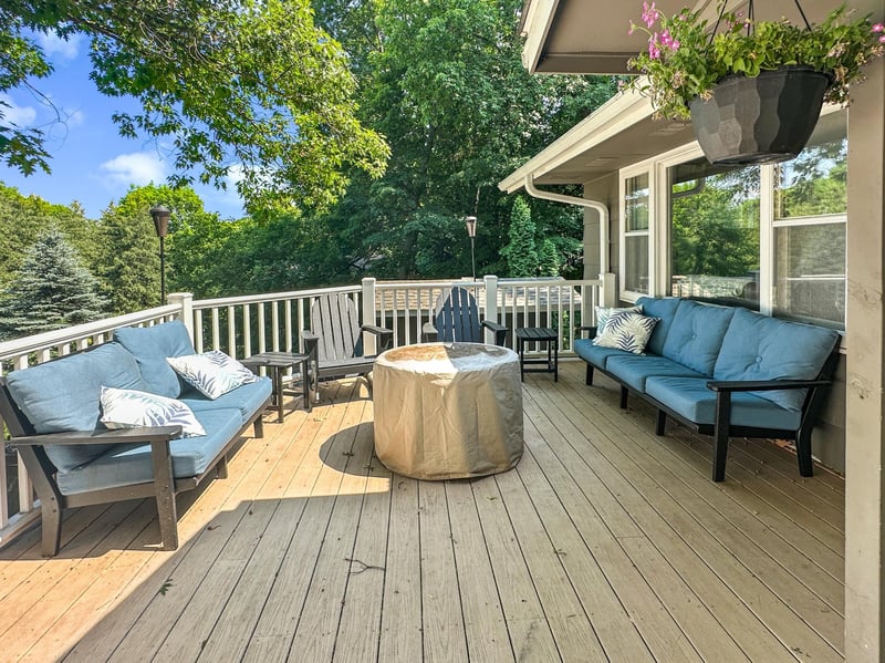 6710 Hopi Rd, Chanhassen, MN 55317