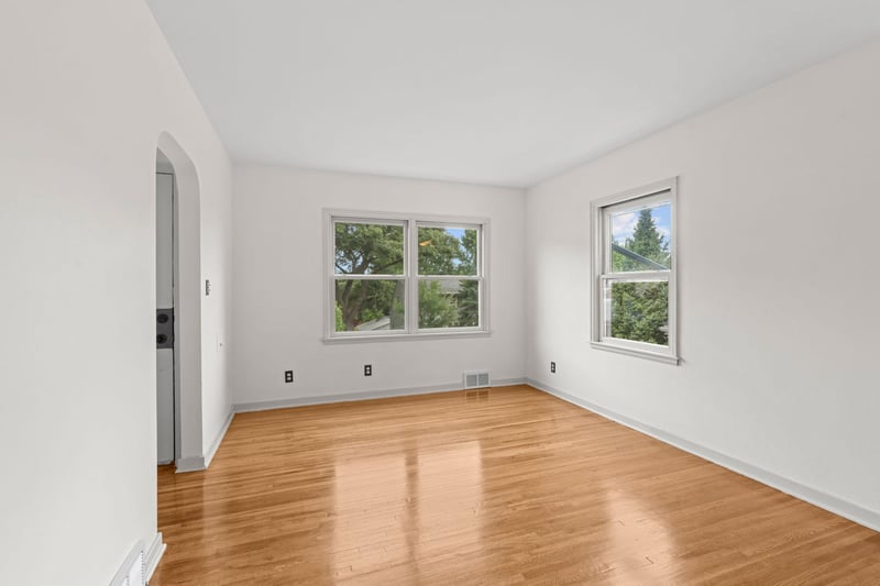 506 Wyoming St E, Saint Paul, MN 55107