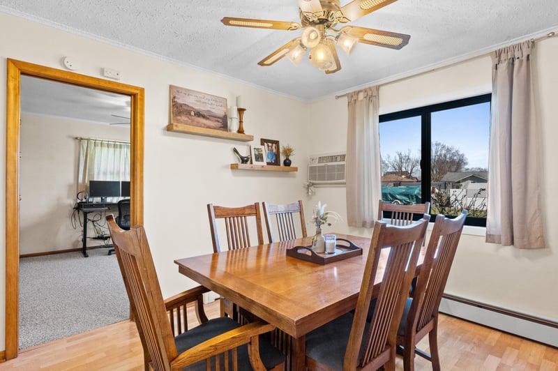 534 Lake Shore Dr, Sauk Centre, MN 56378