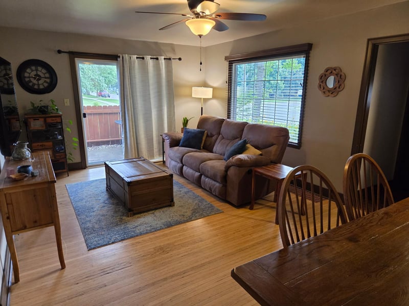 617 S Hiawatha Ave, Pipestone, MN 56164