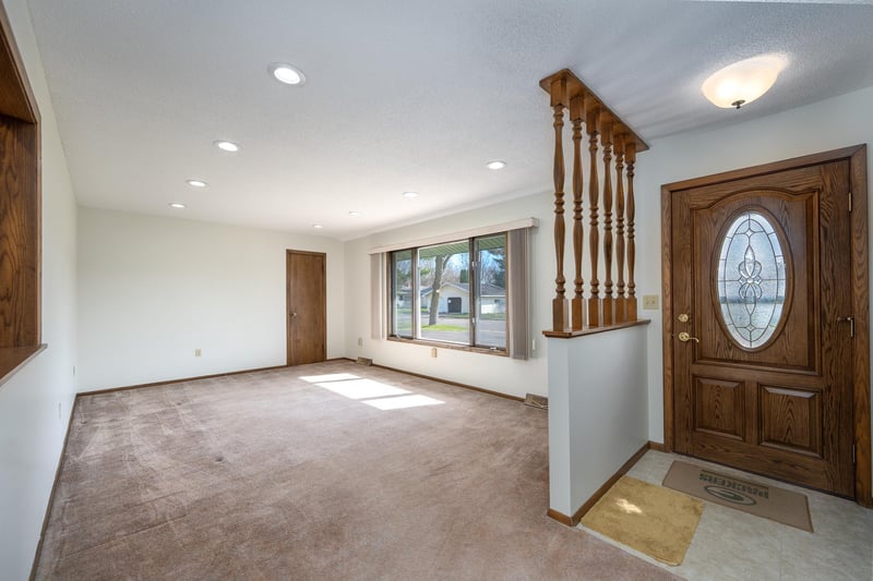 210 4th Ave SW, Milltown, WI 54858