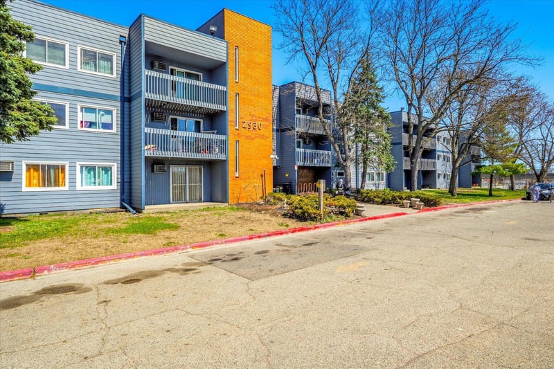 2930 Blaisdell Ave #128, Minneapolis, MN 55408