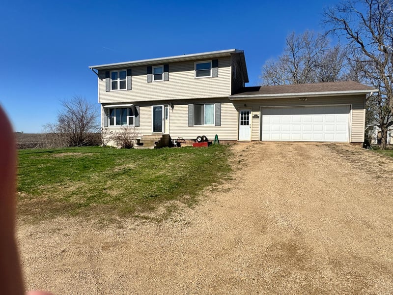 135 S Stenstrum Ave, Dunnell, MN 56127