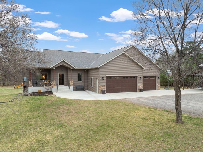 21032 Franklin Rd, Clearwater, MN 55320