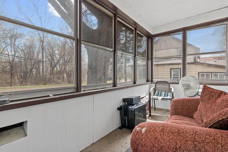 941 Frank St, Saint Paul, MN 55106