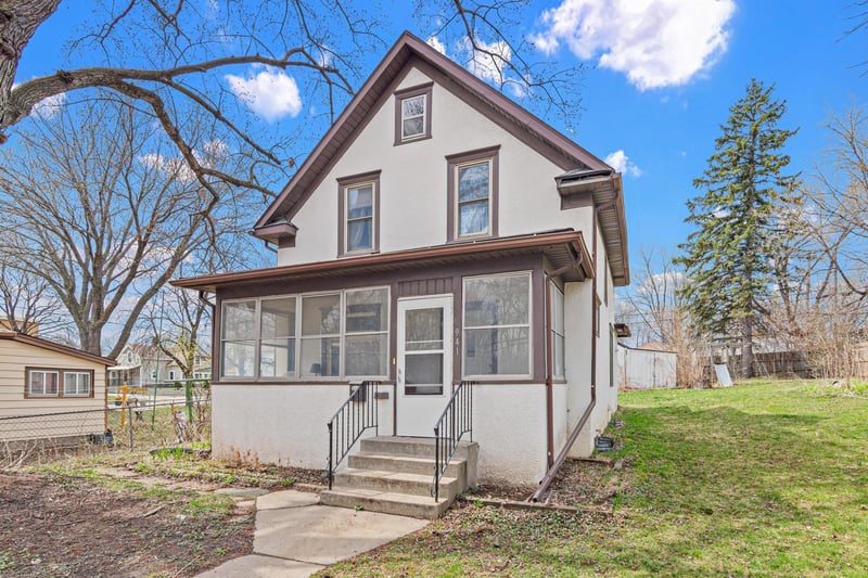 941 Frank St, Saint Paul, MN 55106