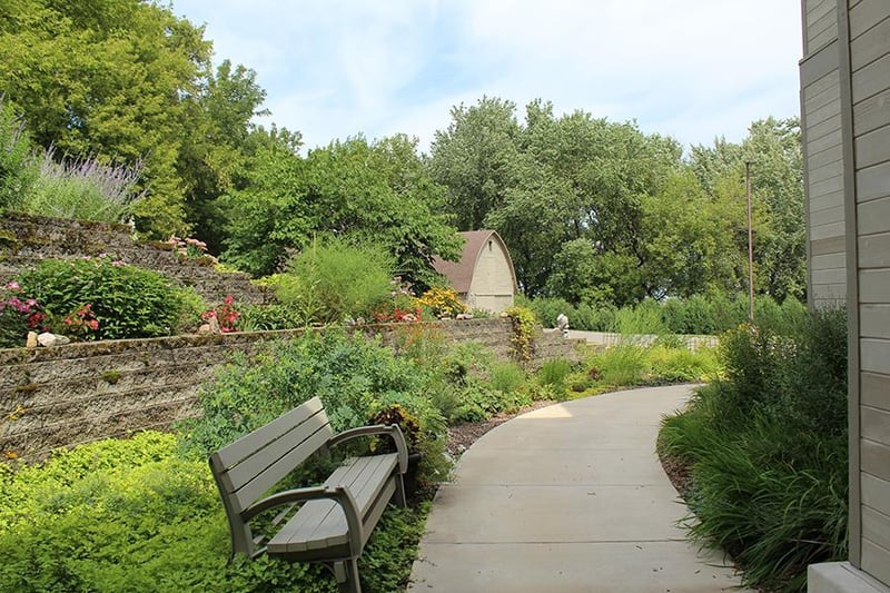 2350 NW 26th St, Owatonna, MN 55060