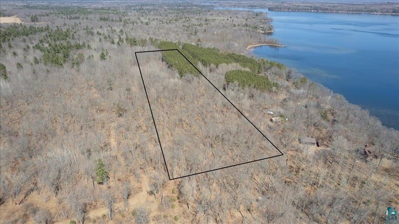 27xxx Hill Rd, Spooner, WI 54801