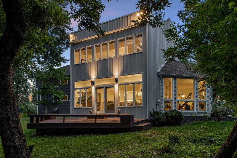 408 Turnpike Rd, Golden Valley, MN 55416