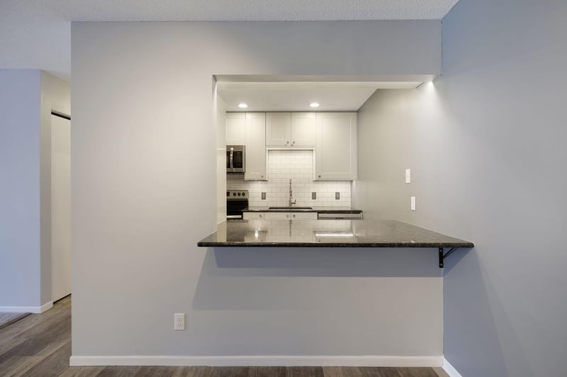 35 Nathan Ln N #203, Plymouth, MN 55441