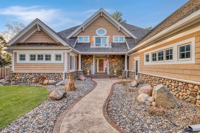 1242 Maple Leaf Trl NW, Walker, MN 56484