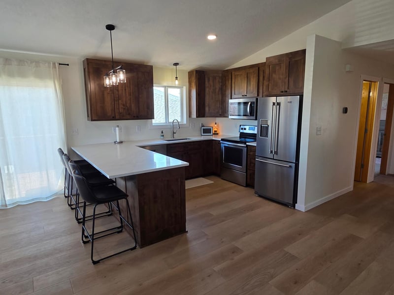 520 Elliot Dr SE, Grand Meadow, MN 55936