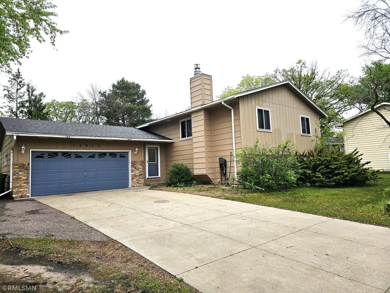 12010 Ilex St NW, Coon Rapids, MN 55448