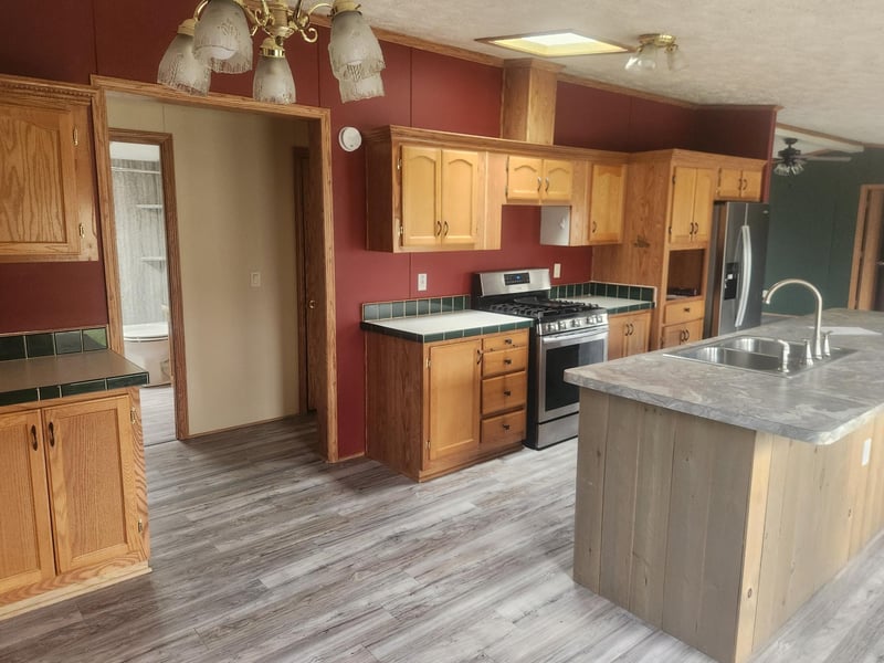 288 W 18th St, Cochrane, WI 54622