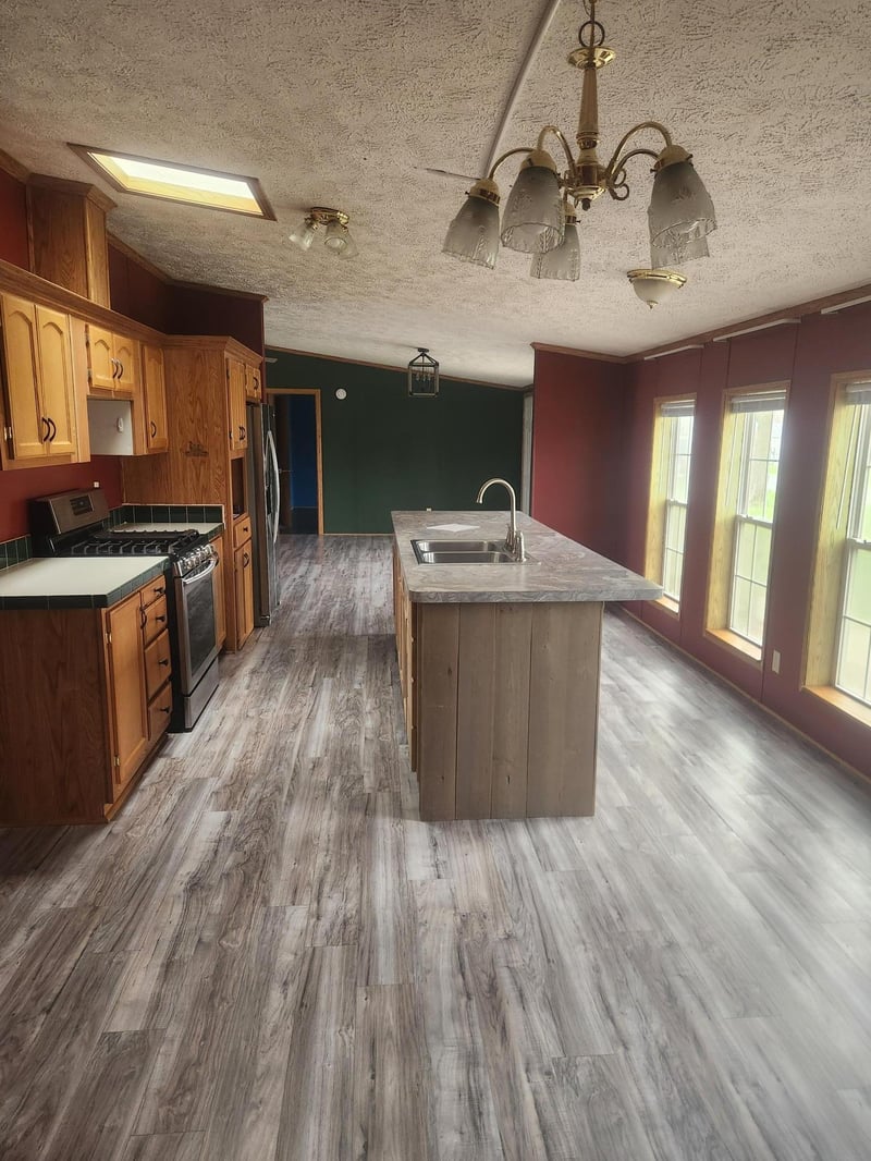 288 W 18th St, Cochrane, WI 54622