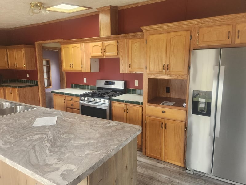 288 W 18th St, Cochrane, WI 54622