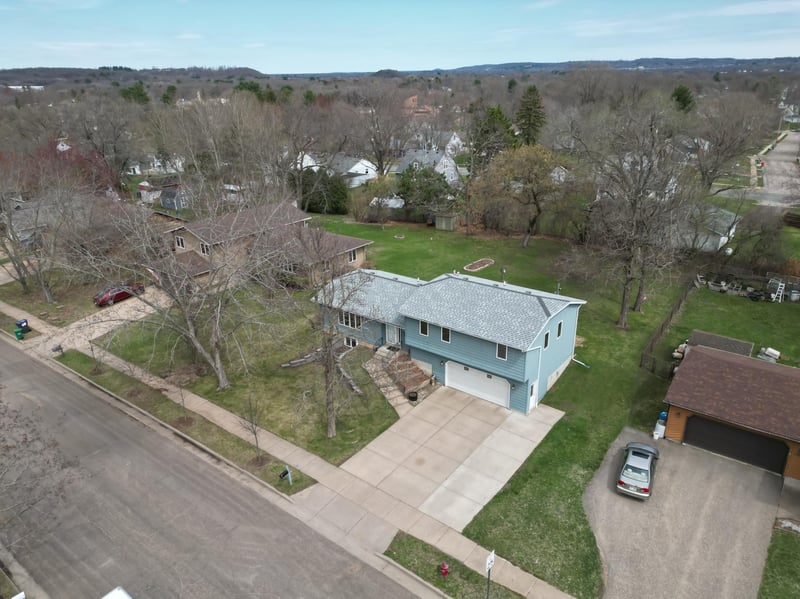 2107 15th St, Eau Claire, WI 54703