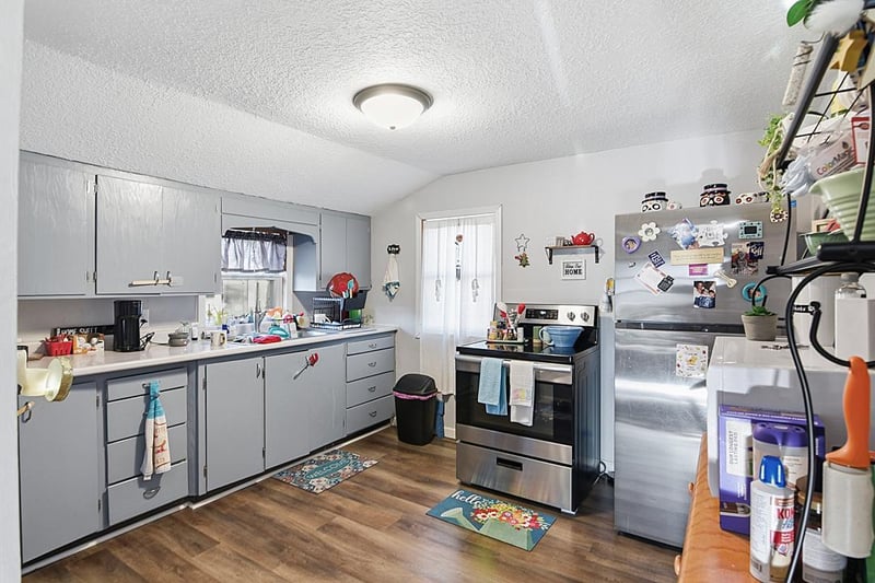 301 Minnie St, Paynesville, MN 56362