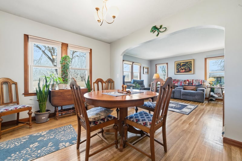 31 5th St NW, Glenwood, MN 56334