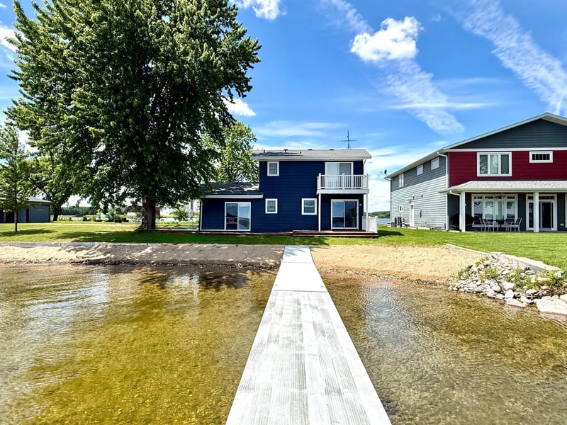 12589 13th St NW, Spicer, MN 56288