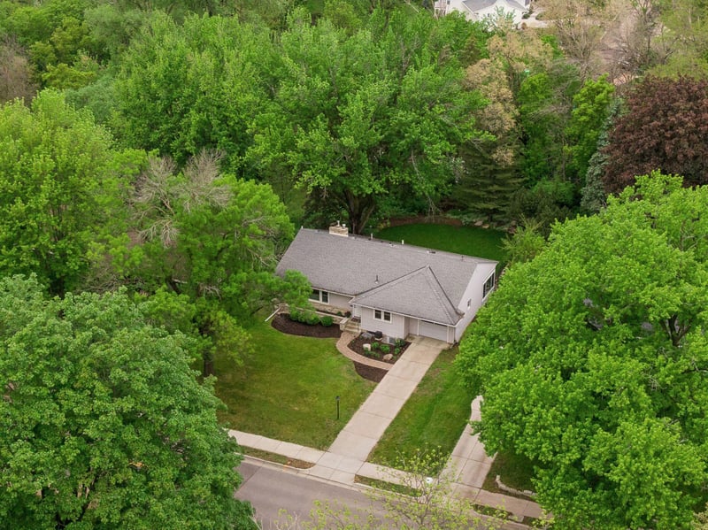 3932 W 58th St, Edina, MN 55424