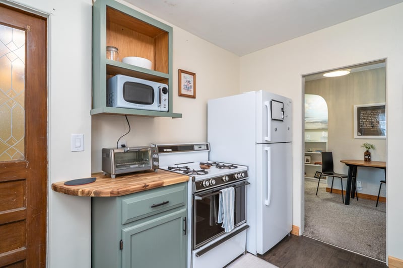 601 N Front St, Crookston, MN 56716