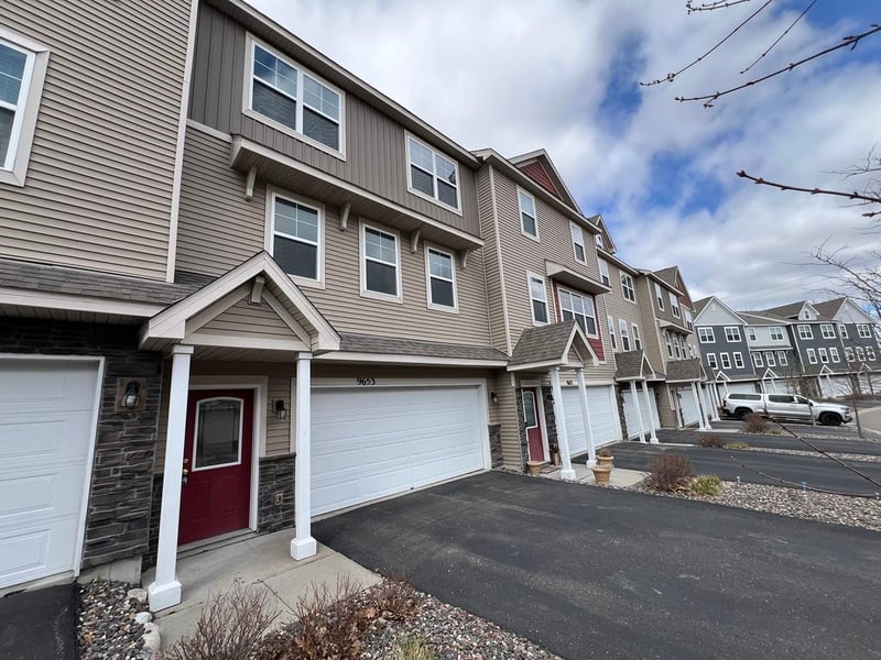 9653 Olive Ln N, Maple Grove, MN 55311
