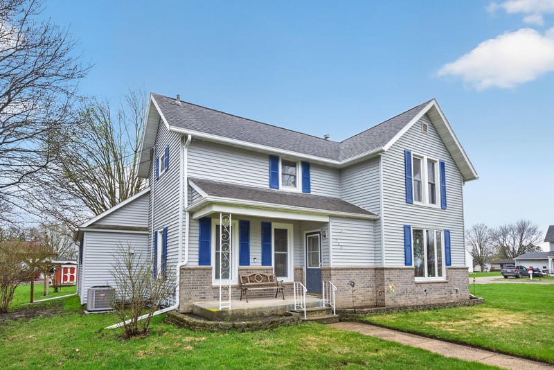 240 Main St W, Elgin, MN 55932