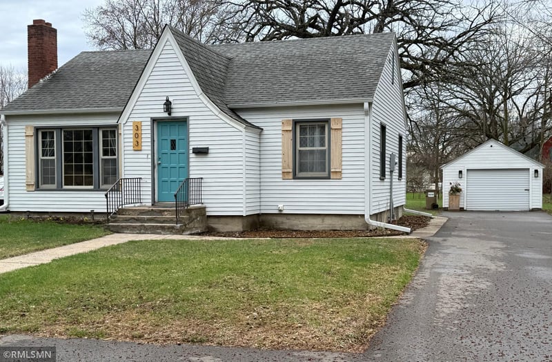 303 8th Ave S, Princeton, MN 55371