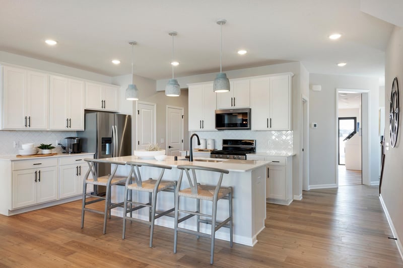 9320 Larimar Trl, Eden Prairie, MN 55347