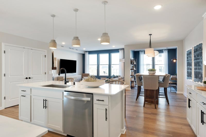 9320 Larimar Trl, Eden Prairie, MN 55347