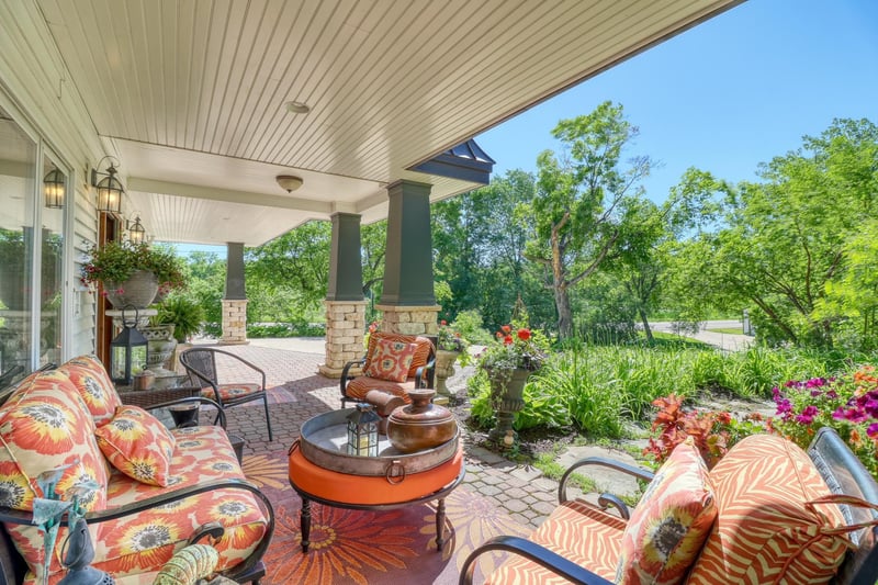 1812 E Shore Dr, Detroit Lakes, MN 56501